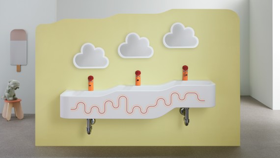 Geberit Bambini v karmínově červené a oranžové barvě Geberit Bambini v karmínově červené a oranžové barvě