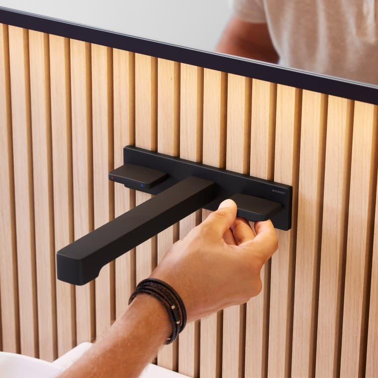 Geberit ONE černé baterie (© Geberit) Geberit ONE černé baterie (© Geberit)