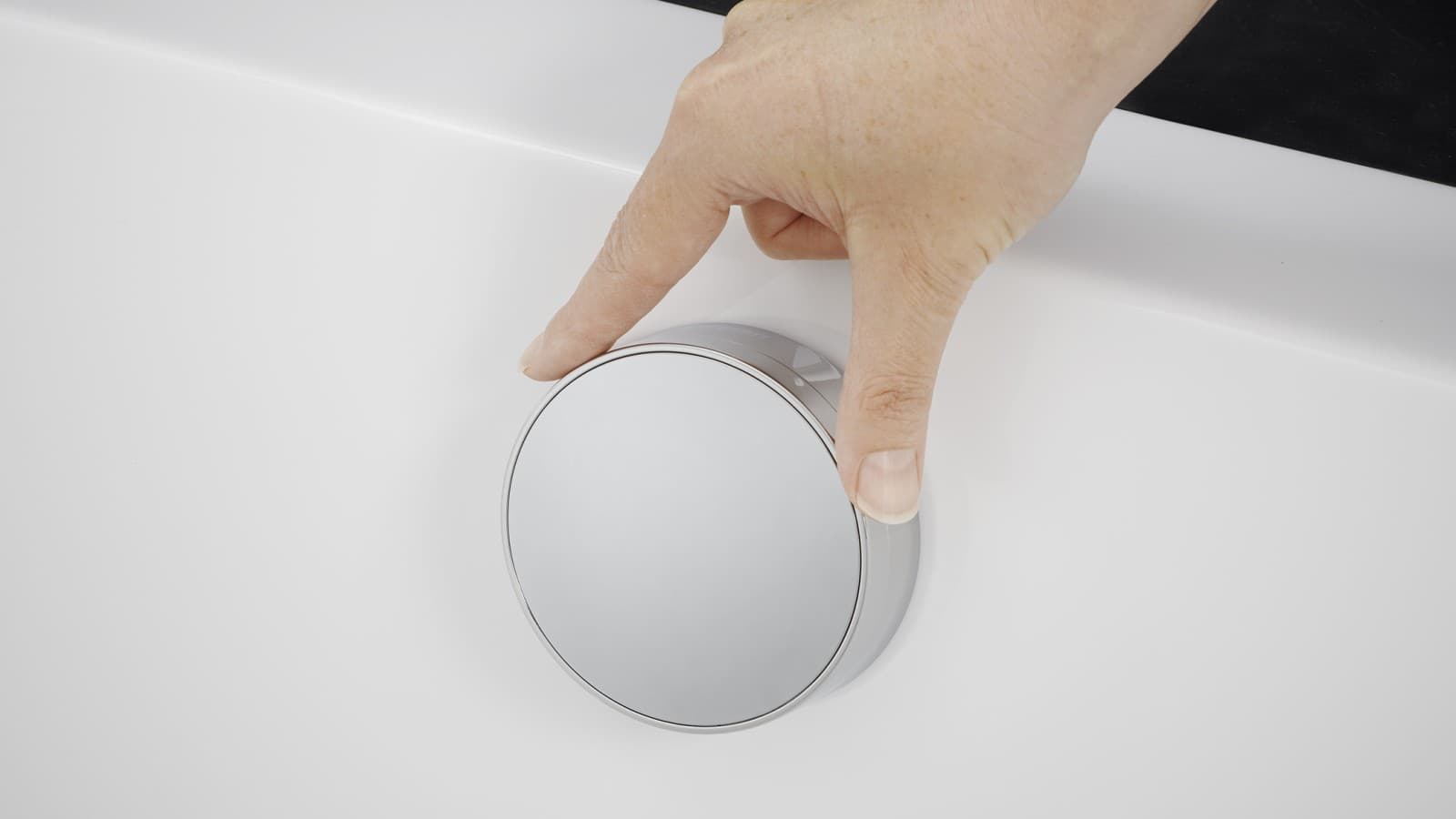 Vanová odpadní souprava s otočnou rukojetí Vanová odpadní souprava s otočnou rukojetí