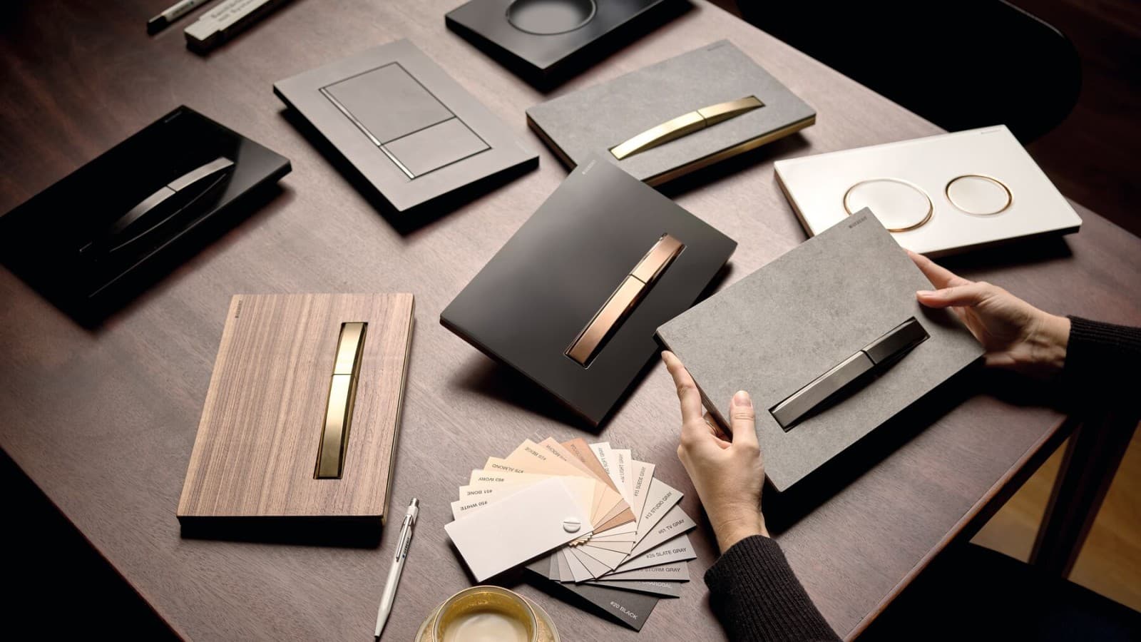 K dispozici jsou různá ovládací tlačítka K dispozici jsou různá ovládací tlačítka